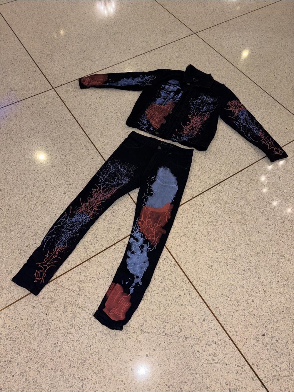 Men's Skinny Black Jeans with Red and Blue Abstract Print Pants Size 34 Jacket L
